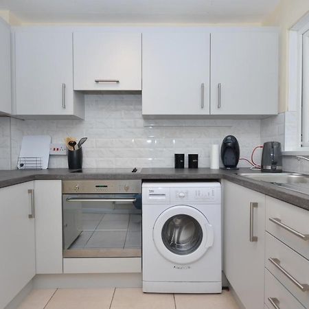 Bright Stylish 2 Bedroom Garden Apartment South Belfast Close To Everything Eksteriør billede