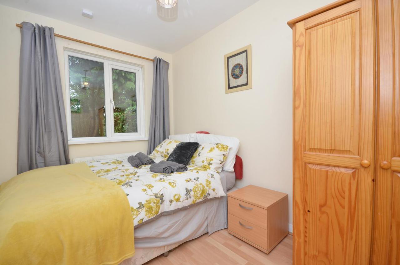 Bright Stylish 2 Bedroom Garden Apartment South Belfast Close To Everything Eksteriør billede