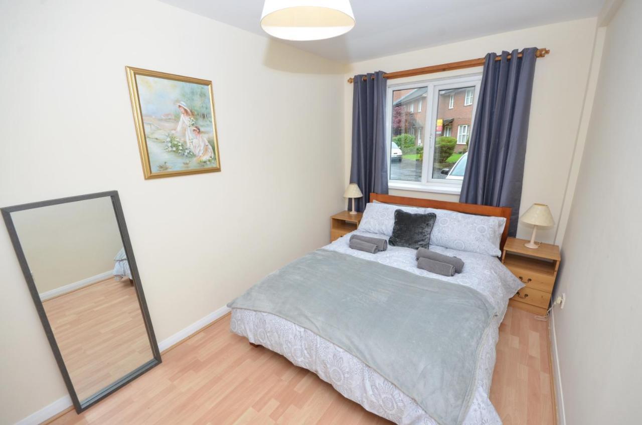 Bright Stylish 2 Bedroom Garden Apartment South Belfast Close To Everything Eksteriør billede